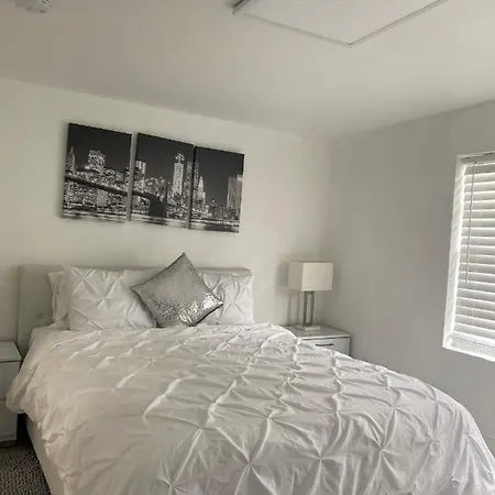 Modern Home, Excellent Location Miami Exterior photo